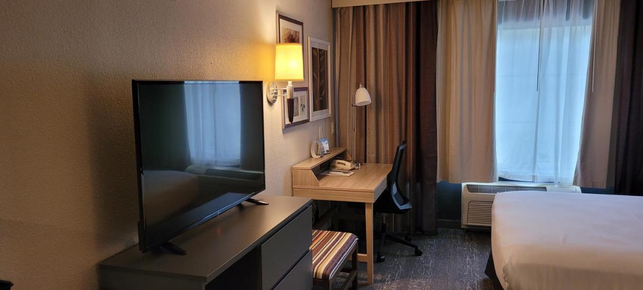 Country Inn & Suites By Radisson, Canton, Ga מראה חיצוני תמונה