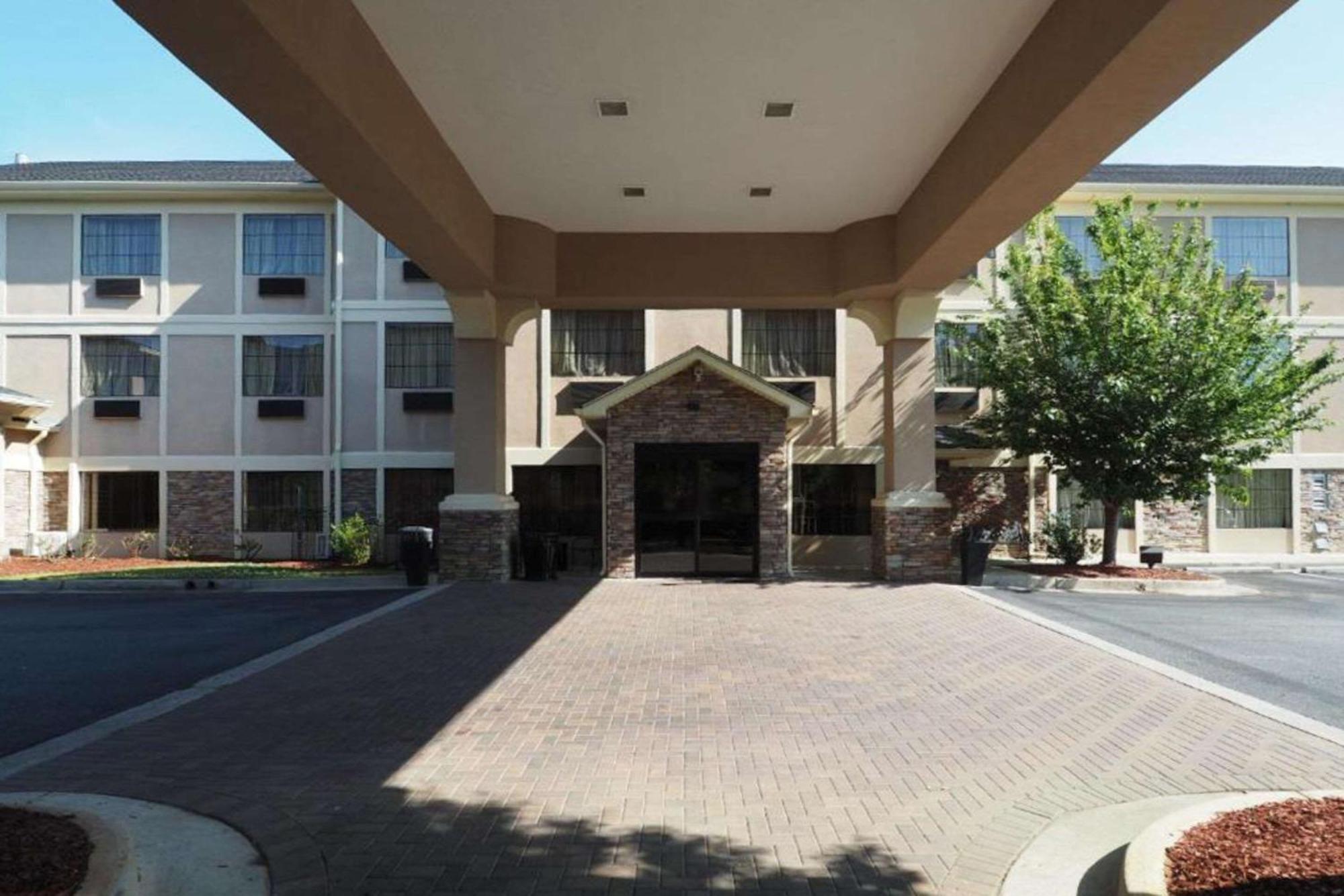 Country Inn & Suites By Radisson, Canton, Ga מראה חיצוני תמונה