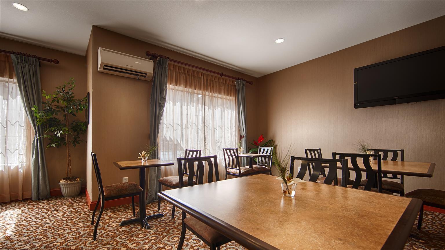 Country Inn & Suites By Radisson, Canton, Ga מראה חיצוני תמונה